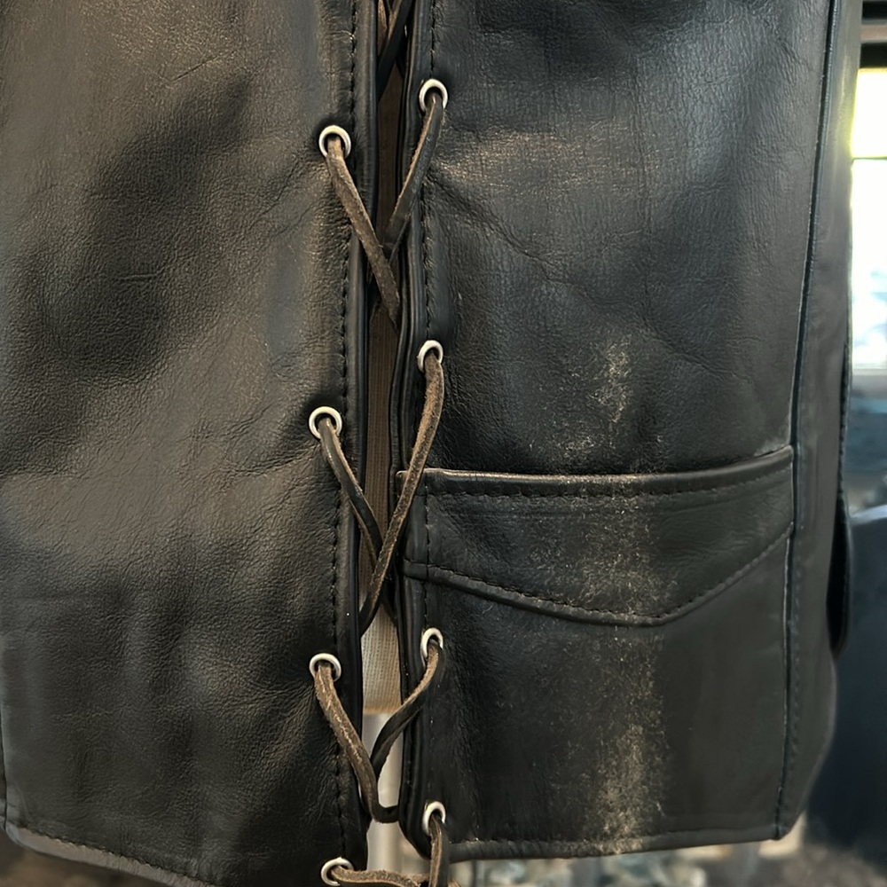 Universal Rider motorcycle vest - Picture 7 of 8